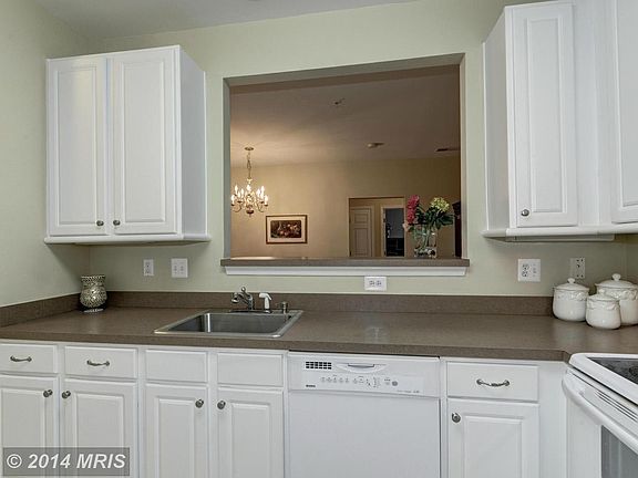 4th image of 2608 Chapel Lake Dr APT 211