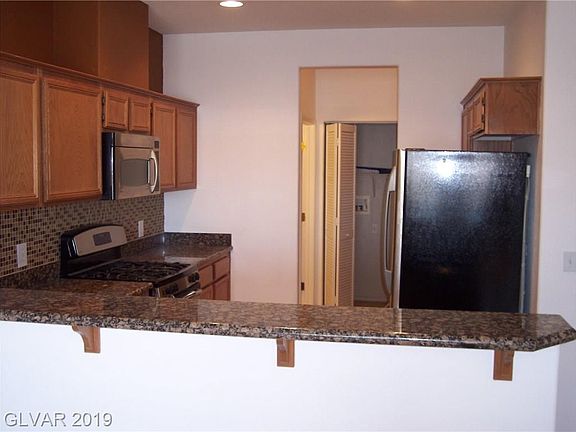 3rd image of 2050 Los Feliz St Unit 140