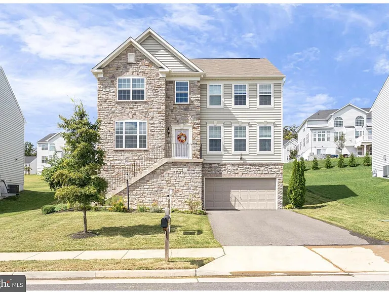 3028 Landing Eagle Ct — Photo 1