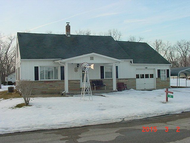 1st image of 75 Lane Dr