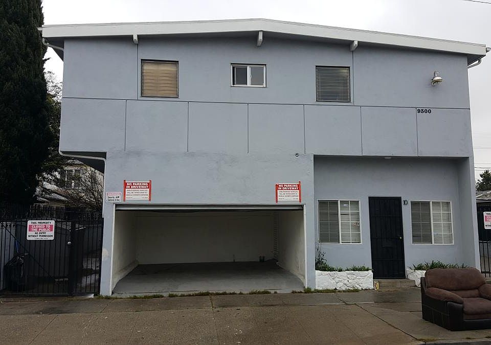 1st image of 9300 S Western Ave APT 1