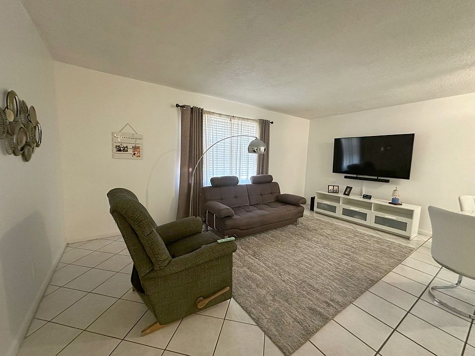 1st image of 6051 SW 41st St APT 205
