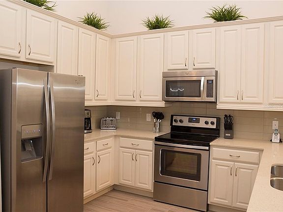 2nd image of 4515 Monado Dr