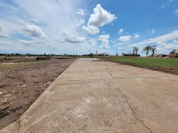 717 Ridge Pl, Enid, OK 73701