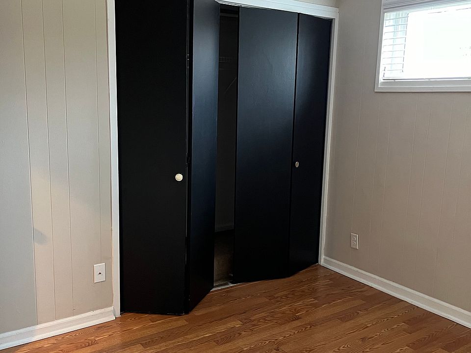 1st image of 808 Northwest Blvd