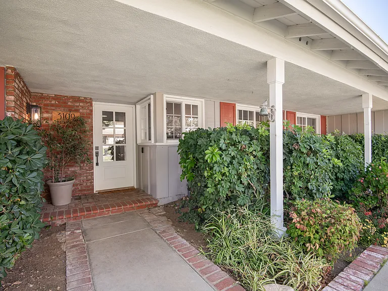 3109 Rollings Ave — Photo 3