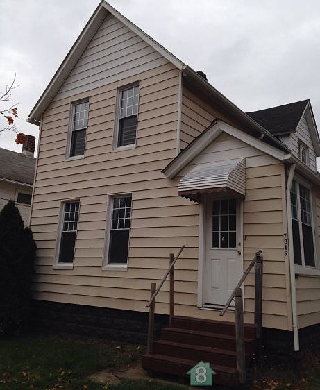 1st image of 7819 Rosewood Ave