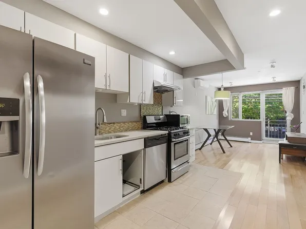 143-28 41st Ave #2D, Flushing, NY 11355