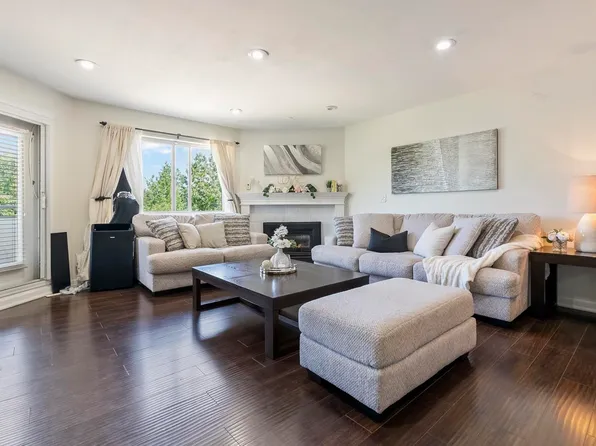 13680 84th Ave #401, Surrey, BC V3W 0T6