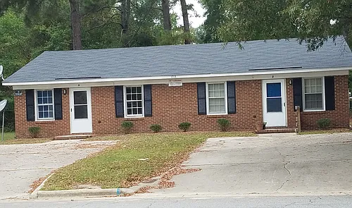 1715 Snowden Dr SE Photo 1