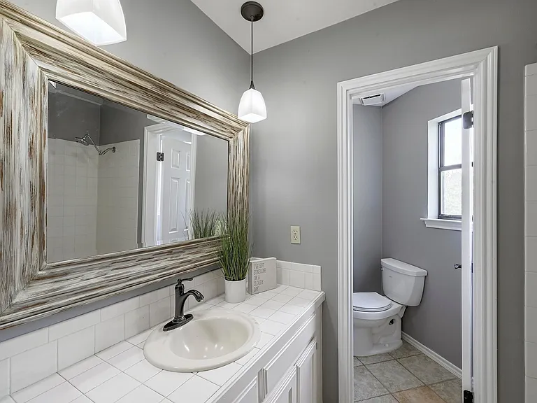 122 Acapulco Dr — Photo 25