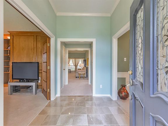 3rd image of 12411 New Hampton Dr