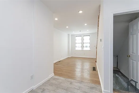 3 bed, 900 sqft, $1,250 — Photo 4