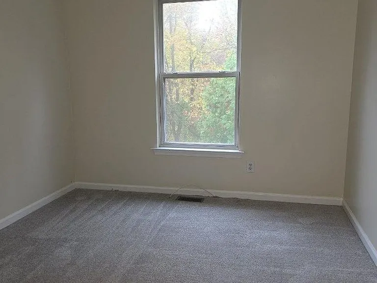 24 Woodcrest Ct — Photo 18