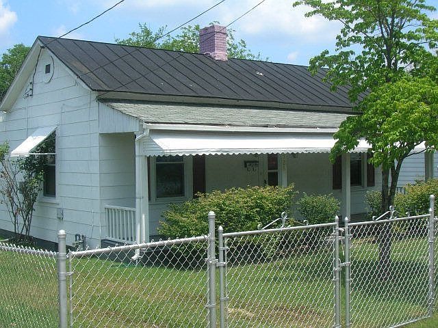 2nd image of 726 Kemper Rd