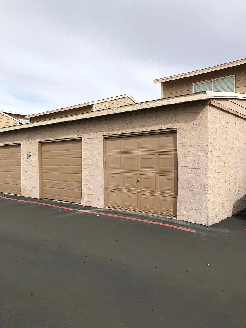 Must See One Bedroom Townhome! — Photo 1