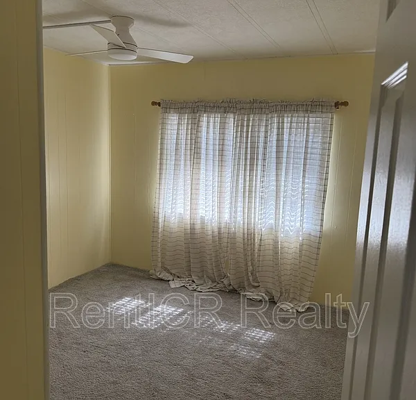 245 Lake Tarpon Dr — Photo 8
