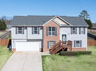 681 Silver Bell Rd, Jefferson, GA 30549