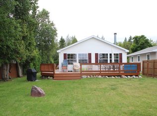 19622 Evergreen Rd, Presque Isle, MI 49777