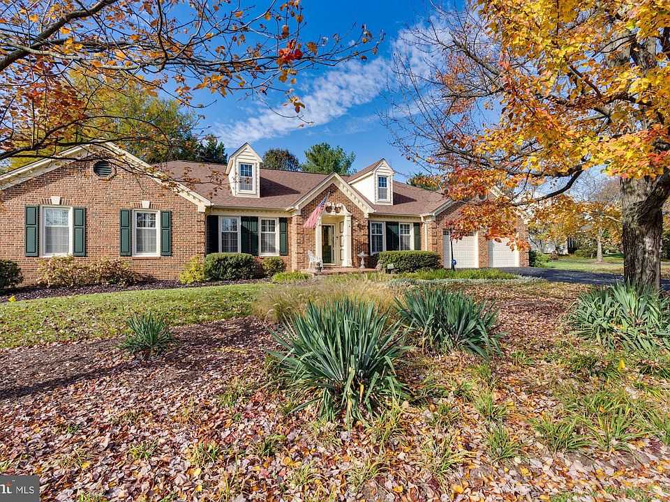 1st image of 6464 Gristmill Square Ln