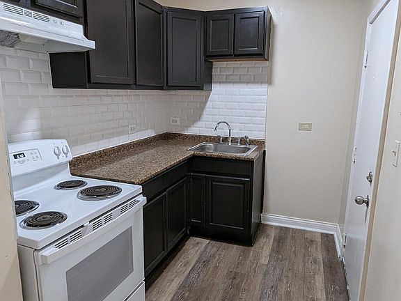 2nd image of 7604 S Essex Ave #302