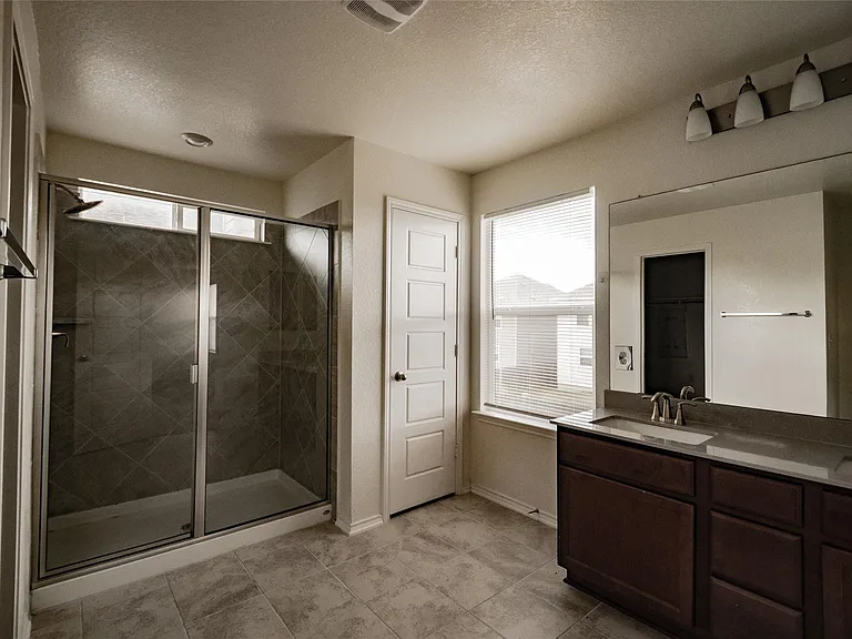 6412 Carriage Pines Dr — Photo 26
