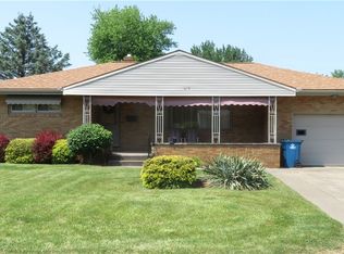 415 Geneva Ave, Struthers, OH 44471