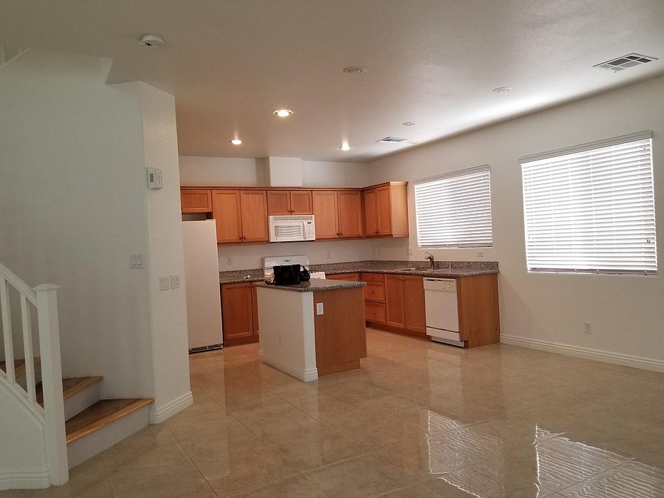 1st image of 8088 Retriever Ave