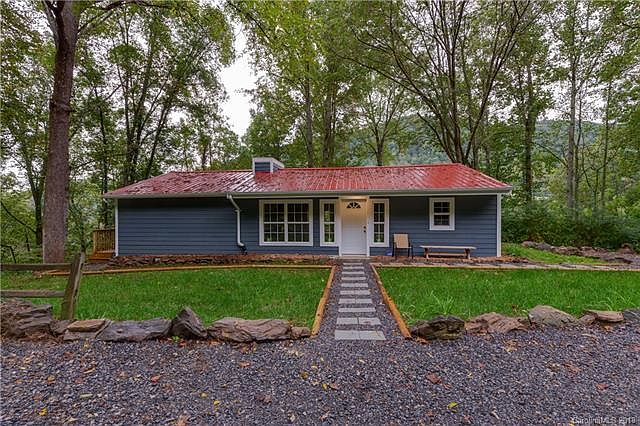 1st image of 278 Lorraine Dr