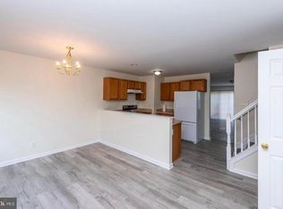 24 Sanford Dr, Bunker Hill, WV 25413