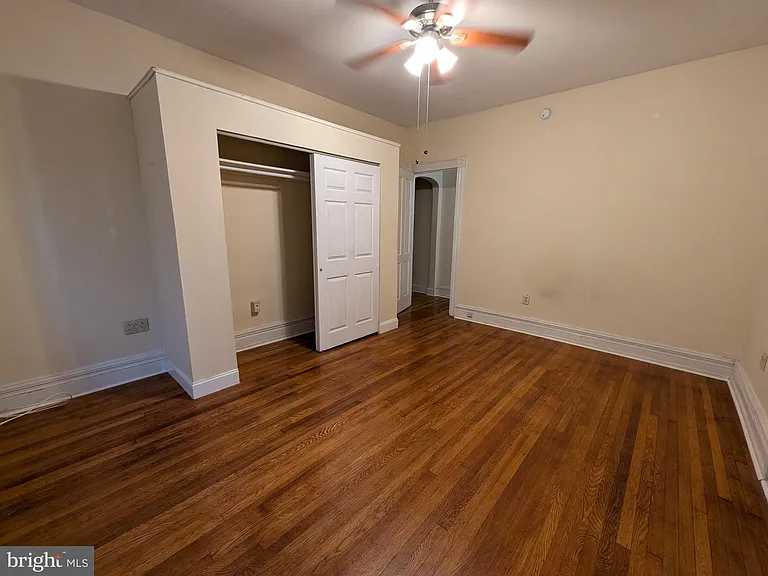 304 W School House Ln #1 — Photo 9