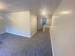 406 College Ave APT B, Oakmont, PA 15139