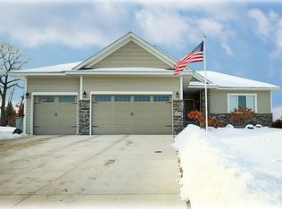 6719 Kimberly Ln N, Maple Grove, MN 55311