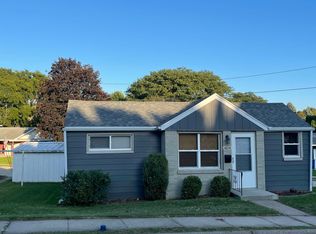 1674 Wisconsin Ave, Dubuque, IA 52001