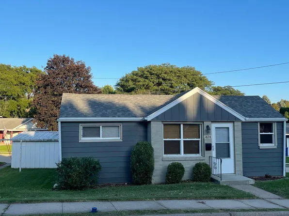 1674 Wisconsin Ave, Dubuque, IA 52001