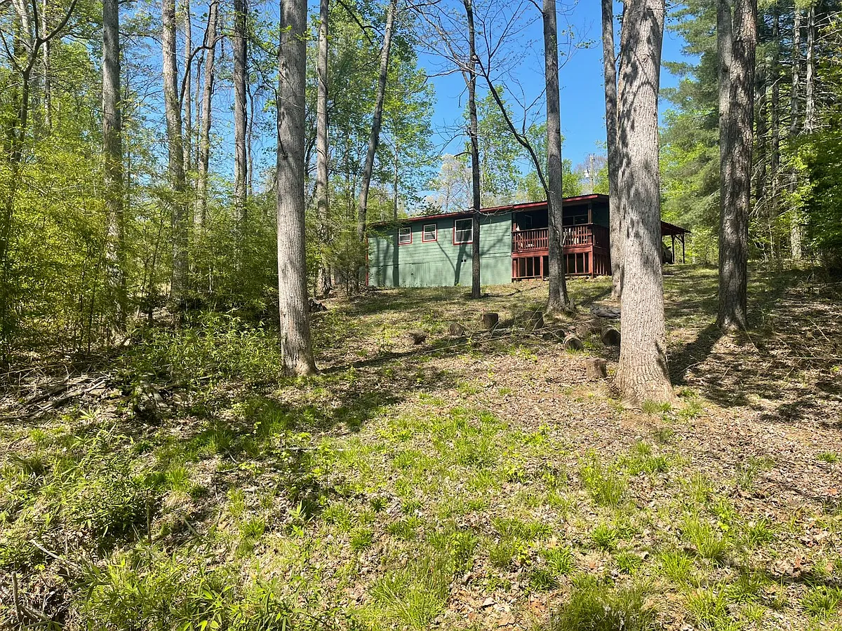 Building Photo - 160 Caron Dr