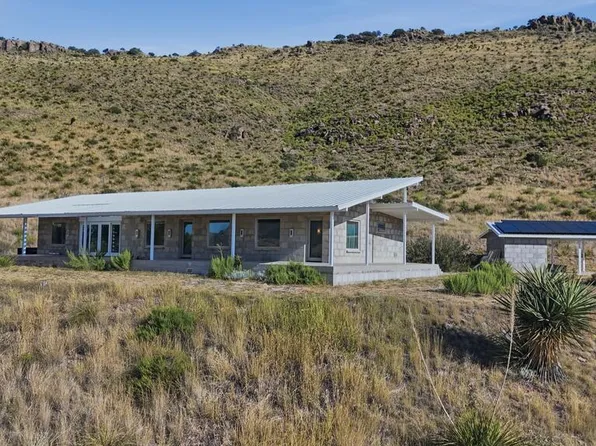 101 Tomahawk Dr, Fort Davis, TX 79734