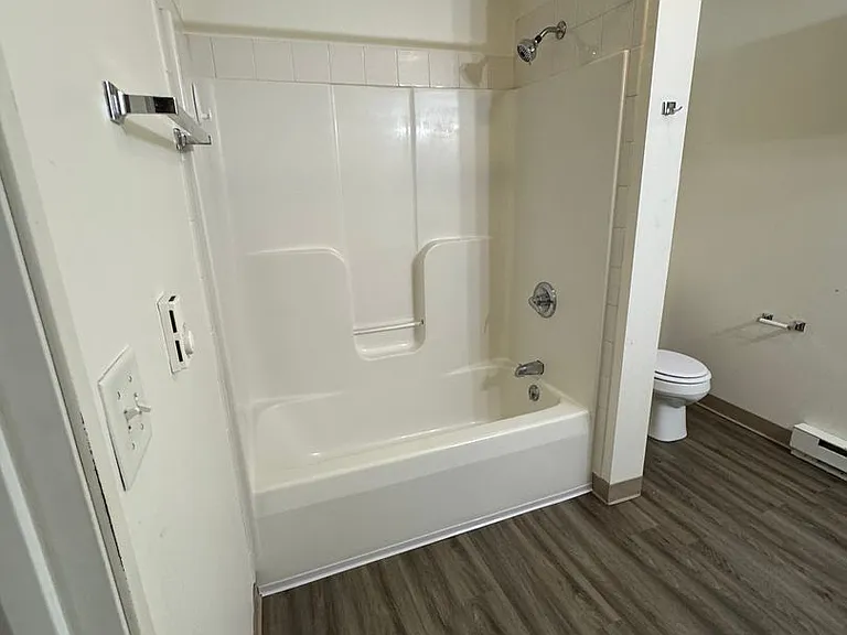 90 E Gridley Ave — Photo 86