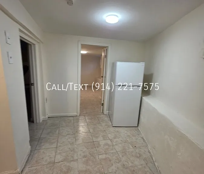 104 Oak St #1B — Photo 1