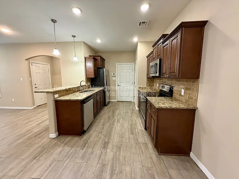 9724 Haven Blvd — Photo 4