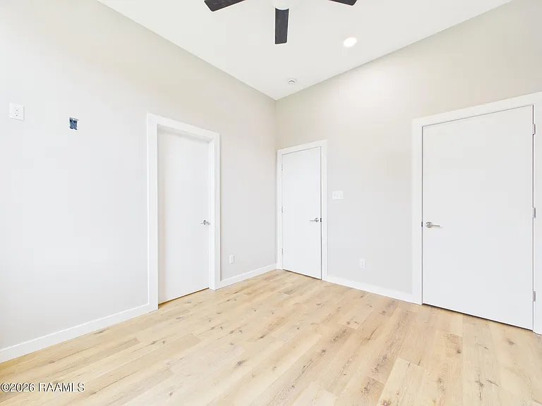 1120 S Washington St #101&201 — Photo 38