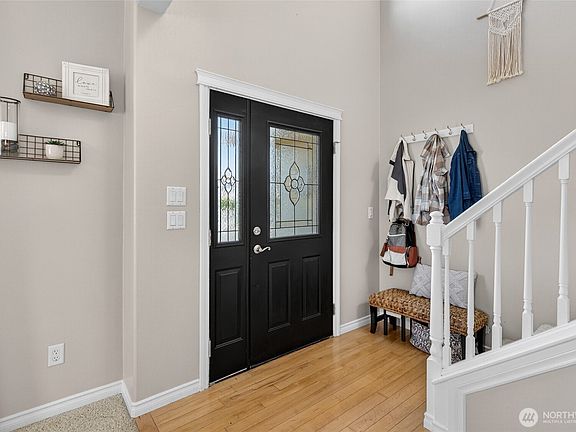 4th image of 2619 Pacific Highlands Avenue