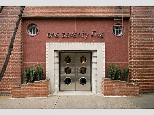 Sold by Stribling | media 13