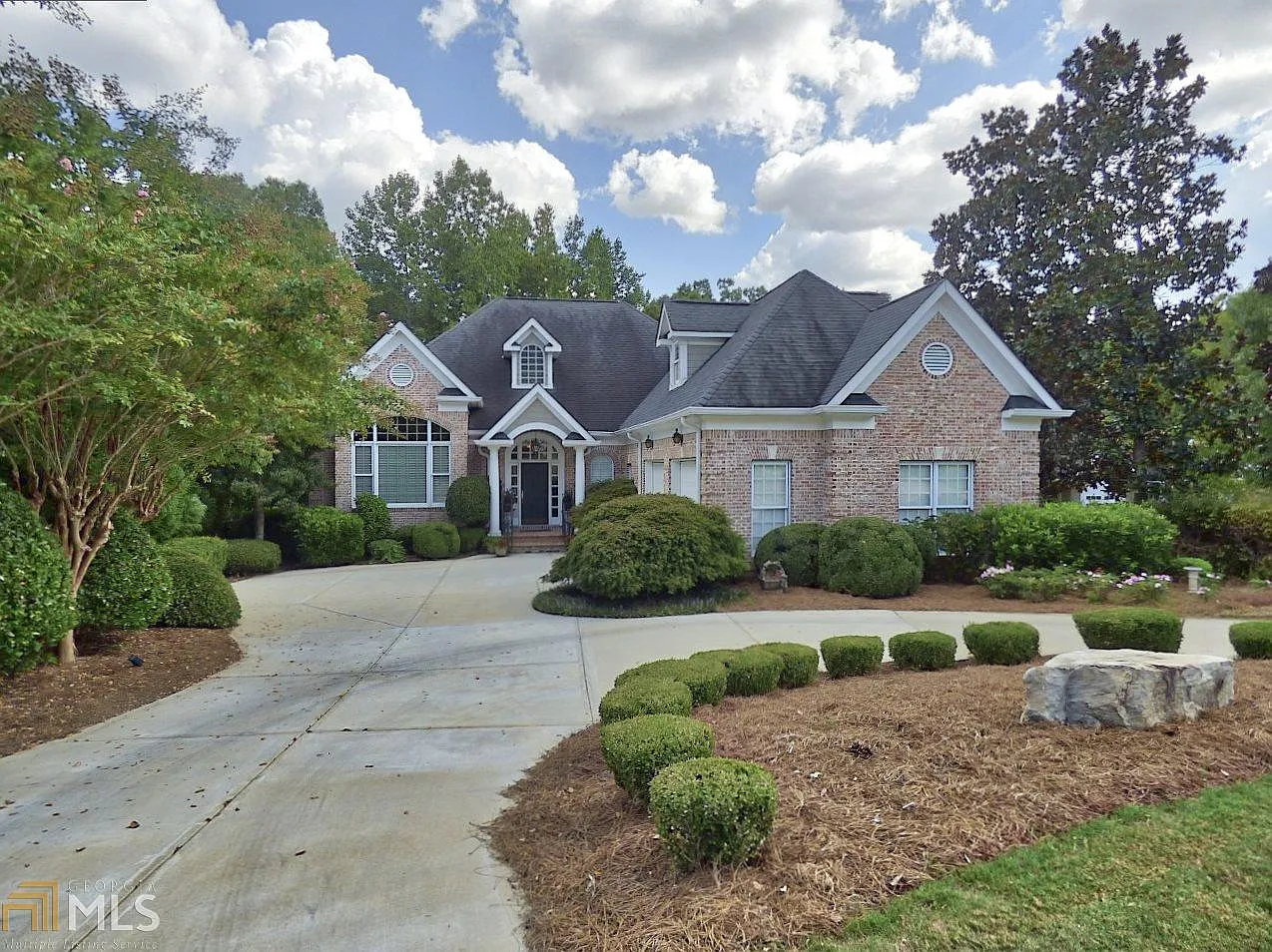 119 Eagles Club Dr photo 1