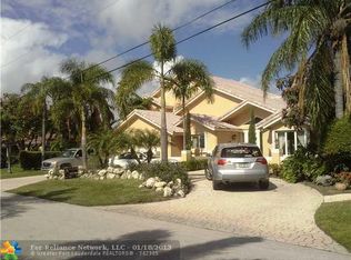 2343 NE 28th St, Lighthouse Pt, FL 33064
