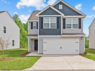 2325 Transatlantic Ave, Charlotte, NC 28215