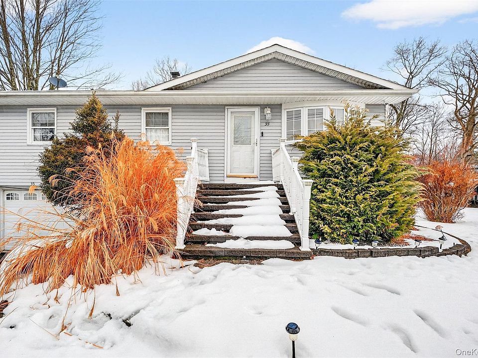 1st image of 35 Maple Lane