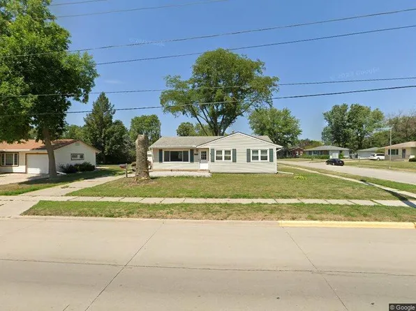 4103 Ontario St, Ames, IA 50014