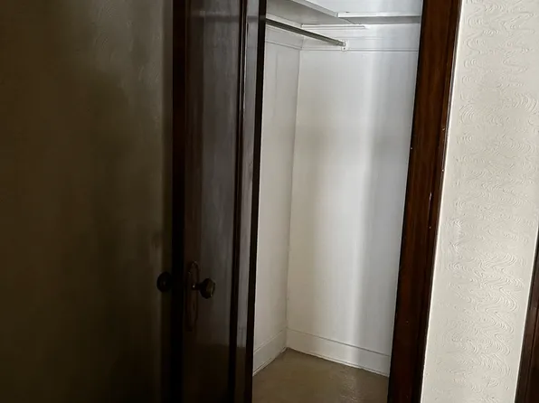 (undisclosed Address), Chicago, IL 60620