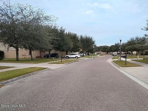 5th image of 2679 Breezy Meadow Rd